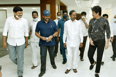 Chiranjeevi Nagarjuna KCR: హైదరాబాద్‌లో సినిమా సిటీ.. టాలీవుడ్‌కు ముఖ్యమంత్రి కేసీఆర్ భరోసా.. |