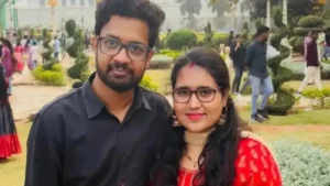 Radha Gayatri Death Mystery: రూంలో నగ్నంగా రాధ డెడ్బాడీ, ఇద్దరం మద్యం తాగామన్న భర్త.. పేరెంట్స్ చెప్పిందేంటి..? | | ACTPnews