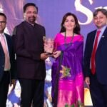 AAPI Humanitarian Award: నీతా అంబానీకి AAPI హ్యూమనిటేరియన్ అవార్డు.. సిటీ కీతో గౌరవించిన మేయర్ జేన్ కాస్టర్ | | ACTPnews