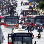 Mumbai Heavy Rains: అరేబియాలో ప్రళయ తుపాను.. ముంబై అల్లకల్లోలం.. ప్రాణాలు తీస్తున్న కుండపోత వర్షాలు | | ACTPnews