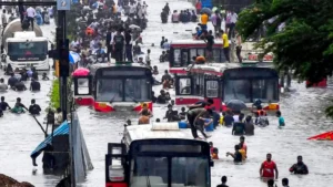 Mumbai Heavy Rains: అరేబియాలో ప్రళయ తుపాను.. ముంబై అల్లకల్లోలం.. ప్రాణాలు తీస్తున్న కుండపోత వర్షాలు | | ACTPnews