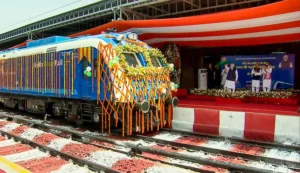 Indian Railway: ఆవిరి ఇంజిన్ టు హైడ్రోజన్ ట్రైన్.. మోదీ ప్రభుత్వంలో ఊహకందని రేంజ్లో మారిన భారతీయ రైల్వే! | | ACTPnews