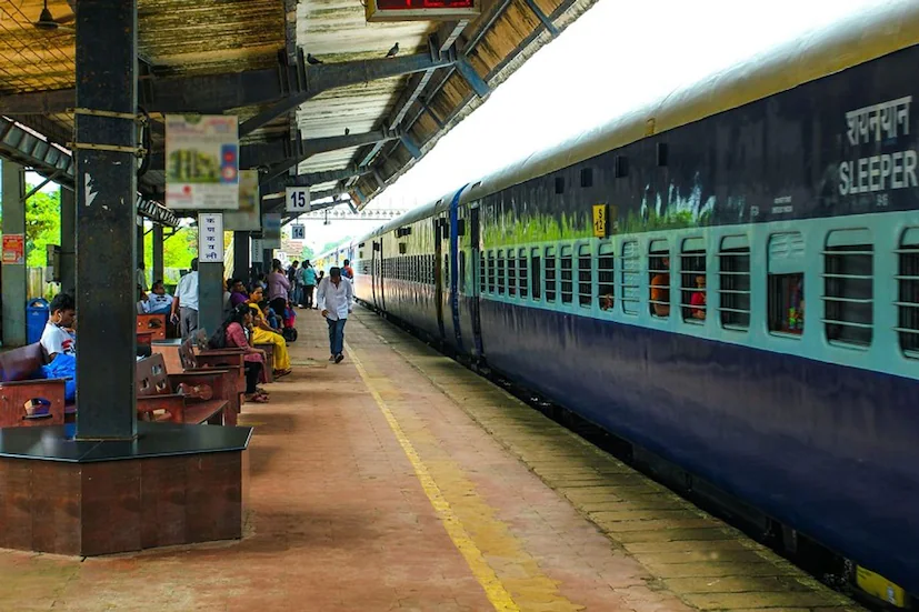 South Coast Railway special trains 2026, festival season train services, Hyderabad Kollam special train, Tirupati special trains 2026, Charlapalli Tiruvannamalai train, Arunachalam trains, తిరుపతి ప్రత్యేక రైళ్లు, అరుణాచలం రైళ్లు, తిరువన్నామలై రైళ్లు, తిరుపతి స్పెషల్ ట్రైన్స్, హైదరాబాద్ అరుణాచలం ట్రైన్స్, దసరా స్పెషల్ ట్రైన్స్, దీపావళి ప్రత్యేక రైళ్లు
