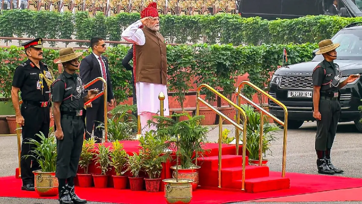 Narendra Modi At 76: పాలనాధిపతిగా 25 ఏళ్ల అరుదైన ప్రస్థానం.. నరేంద్ర మోదీ లైఫ్లో 10 కీలక ఘట్టాలు ఇవే |