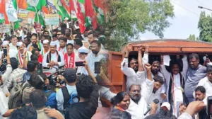 Congress Protest: చలో లోక్ భవన్ ముట్టడిలో కాంగ్రెస్ నేతలు, మంత్రులు అరెస్ట్.. సీఈసీ రాజీనామా కోసం నిరసనల హోరు | తెలంగాణ వార్తలు | ACTPnews