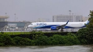 IndiGo Flight: విమానంలో పొగలు.. పవర్ బ్యాంక్ పేలడంతో భయపడ్డ ప్రయాణికులు.. హైదరాబాద్లో ఇండిగో ఫ్లైట్ ఎమర్జెన్సీ ల్యాండింగ్! | | ACTPnews
